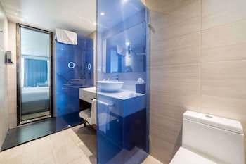 Sonesta Maho Beach All Inclusive Resort Casino & Spa