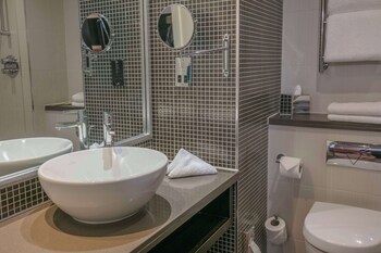 The Doubletree By Hilton Stratford-Upon-Avon