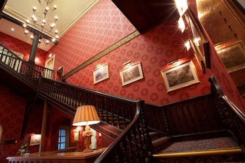 Coulsdon Manor Hotel And Golf Club