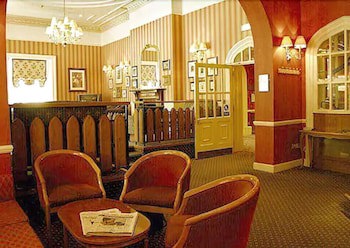 Coulsdon Manor Hotel And Golf Club