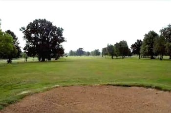 Coulsdon Manor Hotel And Golf Club
