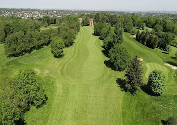 Coulsdon Manor Hotel And Golf Club