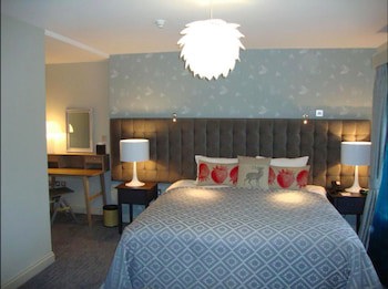 Coulsdon Manor Hotel And Golf Club
