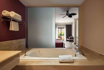 Grand Palladium Vallarta Resort & Spa - All Inclusive