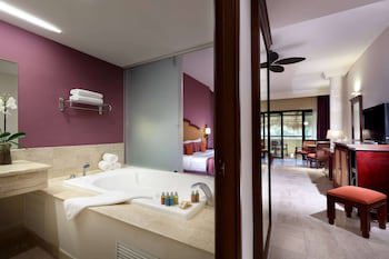 Grand Palladium Vallarta Resort & Spa - All Inclusive