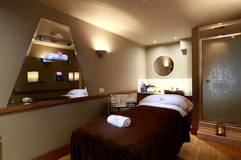 Macdonald Crutherland House And Spa