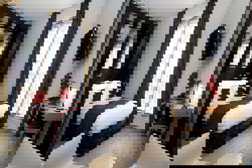 Hotel Marceau Champs Elysees