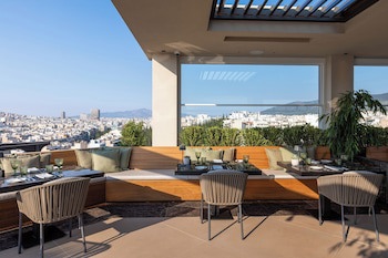 Divani Caravel