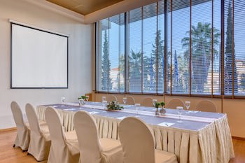 Divani Caravel