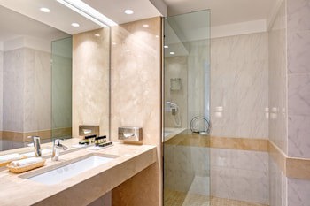Divani Caravel