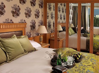 Divani Caravel