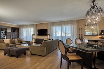 Divani Caravel