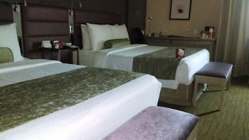 Crowne Plaza Toluca Lancaster, An Ihg Hotel