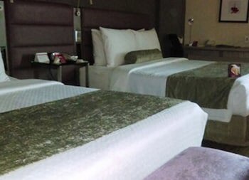 Crowne Plaza Toluca Lancaster, An Ihg Hotel