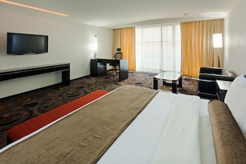 Crowne Plaza Toluca Lancaster, An Ihg Hotel