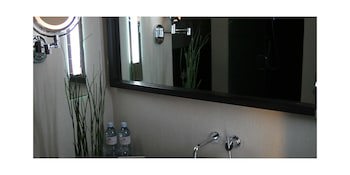 Crowne Plaza Toluca Lancaster, An Ihg Hotel