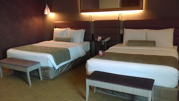 Crowne Plaza Toluca Lancaster, An Ihg Hotel
