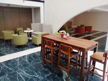 Crowne Plaza Toluca Lancaster, An Ihg Hotel