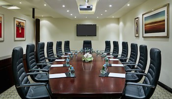 Intercontinental Doha Beach & Spa, An Ihg Hotel