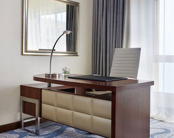 Intercontinental Doha Beach & Spa, An Ihg Hotel