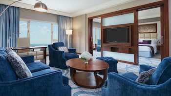 Intercontinental Doha Beach & Spa, An Ihg Hotel