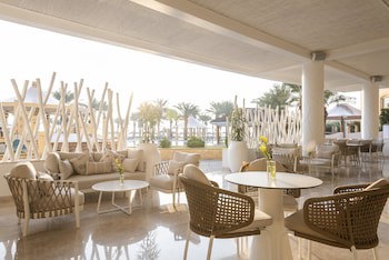 Intercontinental Doha Beach & Spa, An Ihg Hotel