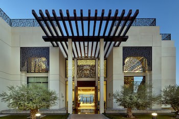Intercontinental Doha Beach & Spa, An Ihg Hotel