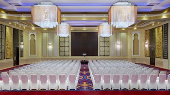 Intercontinental Doha Beach & Spa, An Ihg Hotel