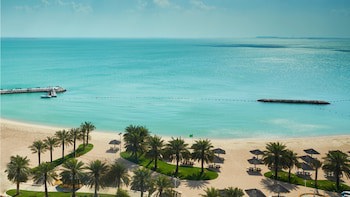 Intercontinental Doha Beach & Spa, An Ihg Hotel
