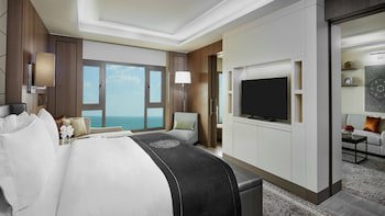 Intercontinental Doha Beach & Spa, An Ihg Hotel