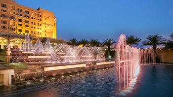Intercontinental Doha Beach & Spa, An Ihg Hotel