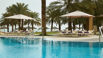 Intercontinental Doha Beach & Spa, An Ihg Hotel