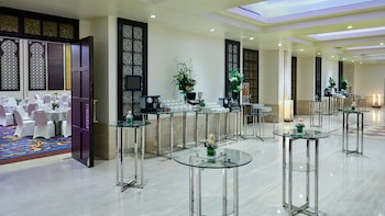 Intercontinental Doha Beach & Spa, An Ihg Hotel