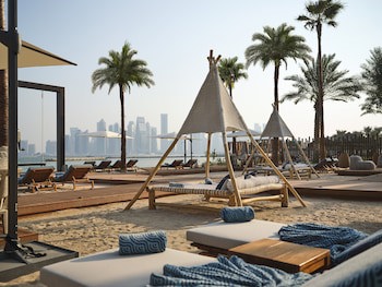 Intercontinental Doha Beach & Spa, An Ihg Hotel