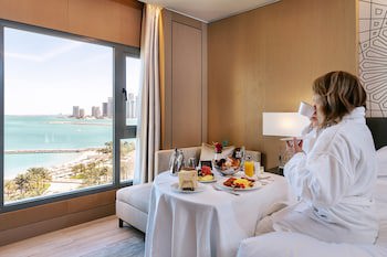Intercontinental Doha Beach & Spa, An Ihg Hotel