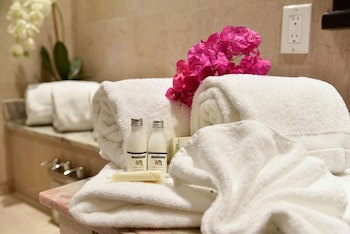 Princess Heights Luxury Boutique Condo Hotel