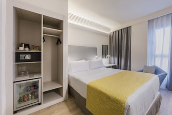 Catalonia Granada Hotel