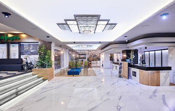 Gran Hotel Luna De Granada