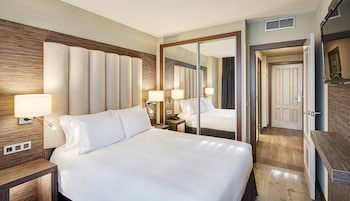 Gran Hotel Luna De Granada