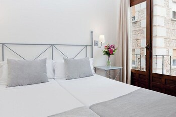 Toledo Imperial (Adults Only)
