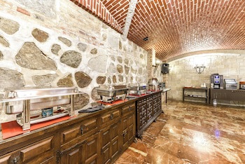 Toledo Imperial (Adults Only)