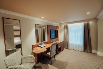 Dunadry Hotel And Gardens