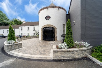 Dunadry Hotel And Gardens