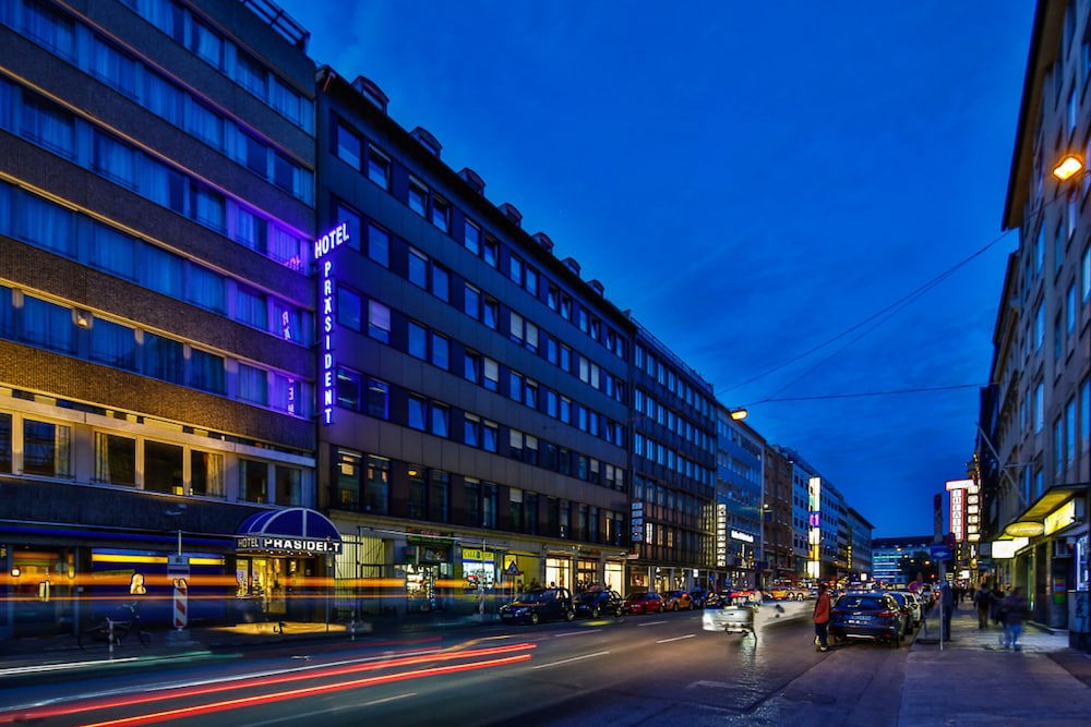 Superior Prasident Hotel(Also Known As Hotel Prasident)