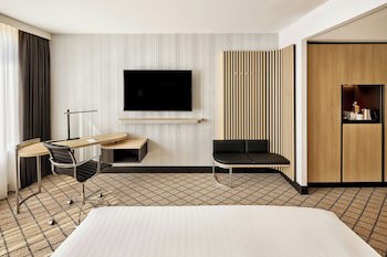 Courtyard by Marriott Hannover Maschsee galeri fotoğrafı