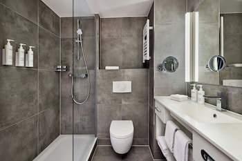 Courtyard by Marriott Hannover Maschsee galeri fotoğrafı