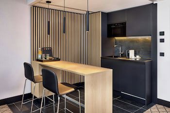 Courtyard by Marriott Hannover Maschsee galeri fotoğrafı