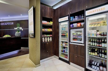 Courtyard by Marriott Hannover Maschsee galeri fotoğrafı