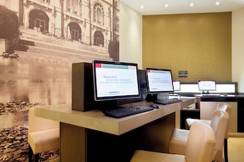 Courtyard by Marriott Hannover Maschsee galeri fotoğrafı