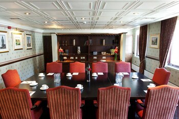 Carlton George Hotel